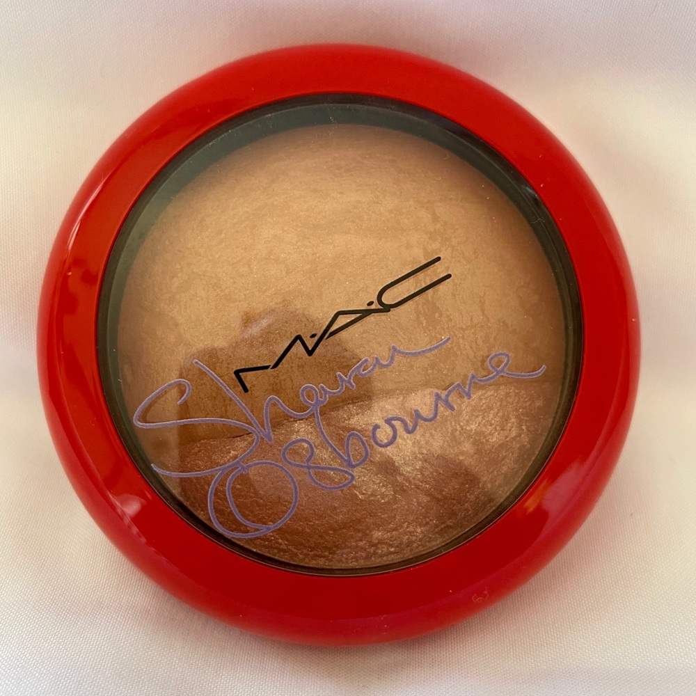 MAC Limited Edition Sharon Osborne